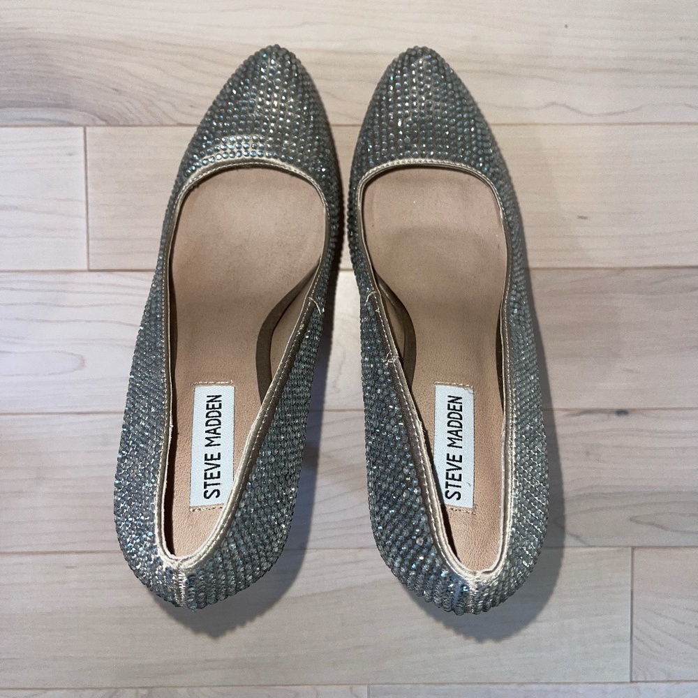 Steve Madden Rhinestone Platform Pump *New* - Picture 2 of 4